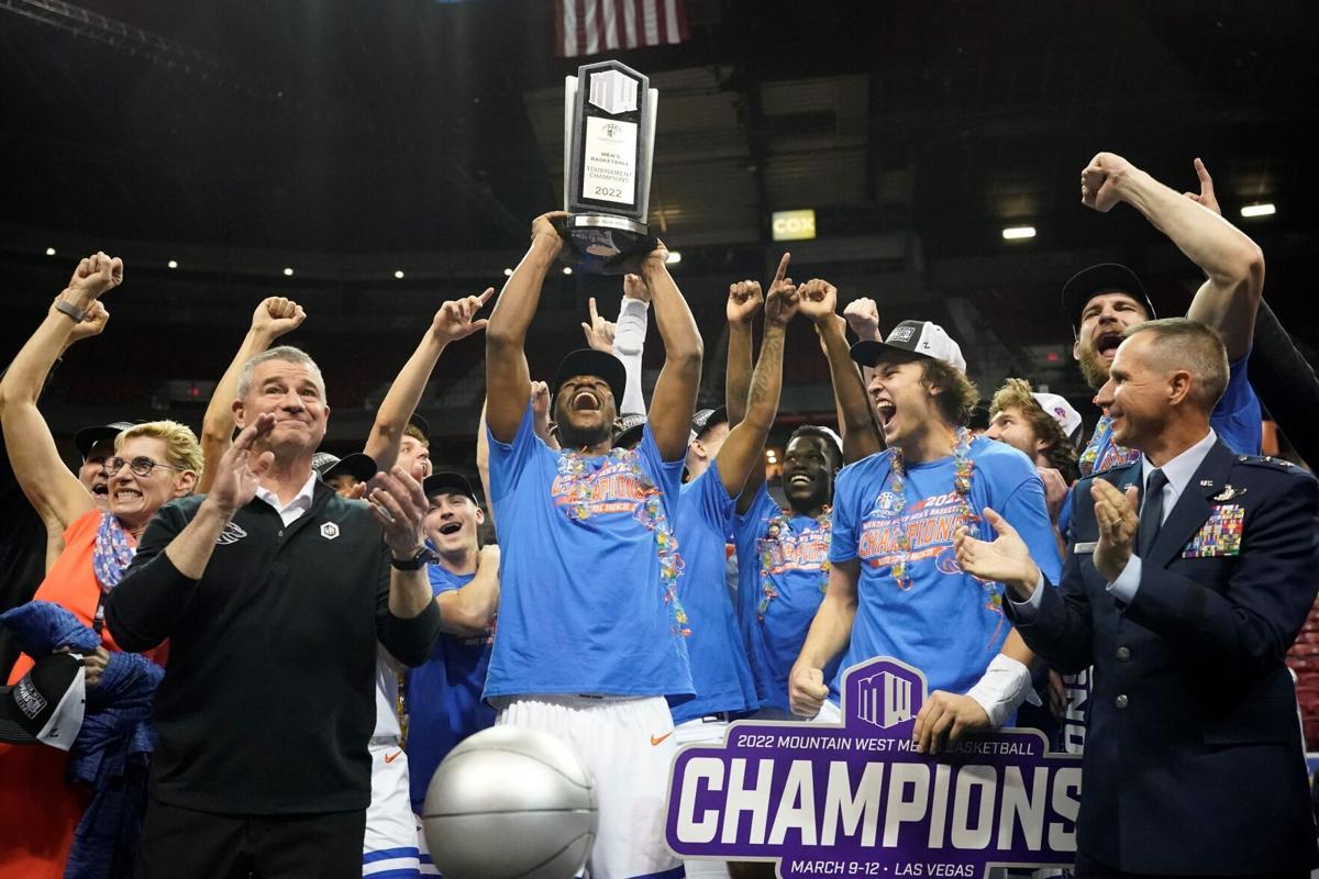 Boise State tops San Diego State, 53-52 in MWC title game