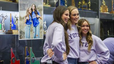 'Feels like part of home coming with me': Twin Falls' Bohrn, Boyd sign to play volleyball with 'Yotes